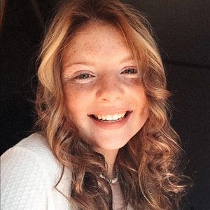 Meet your Posher, Lili